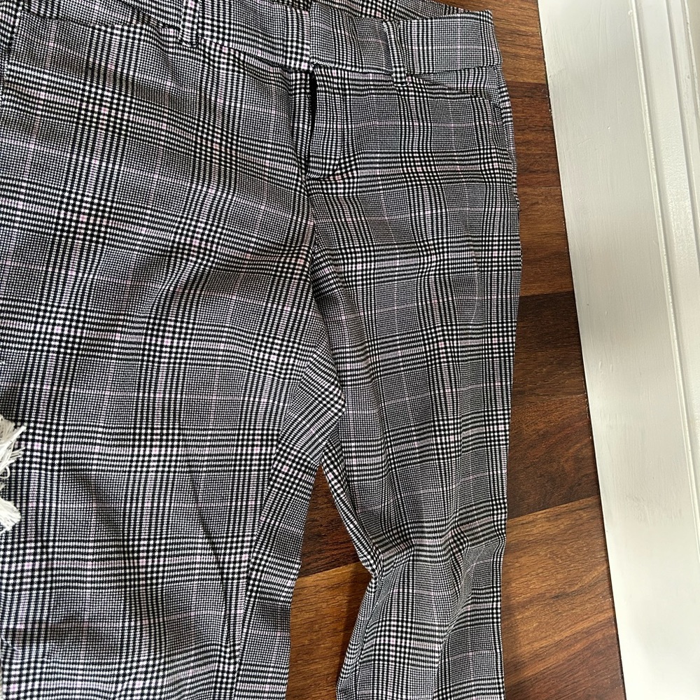 Old Navy pixie pant plaid